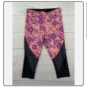 Danskin Now Black and Pink Capri Leggings